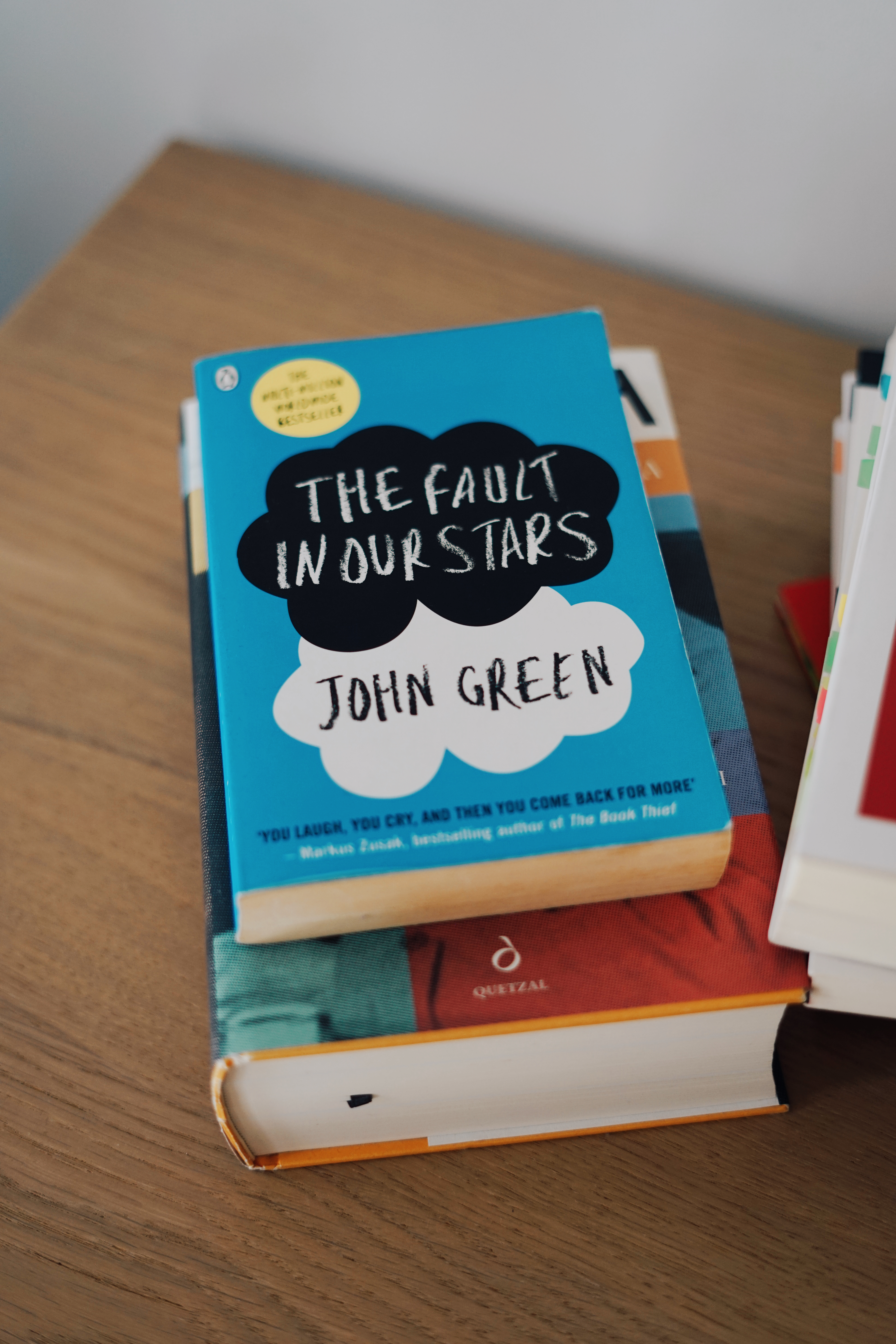 A Culpa é das Estrelas, John Green